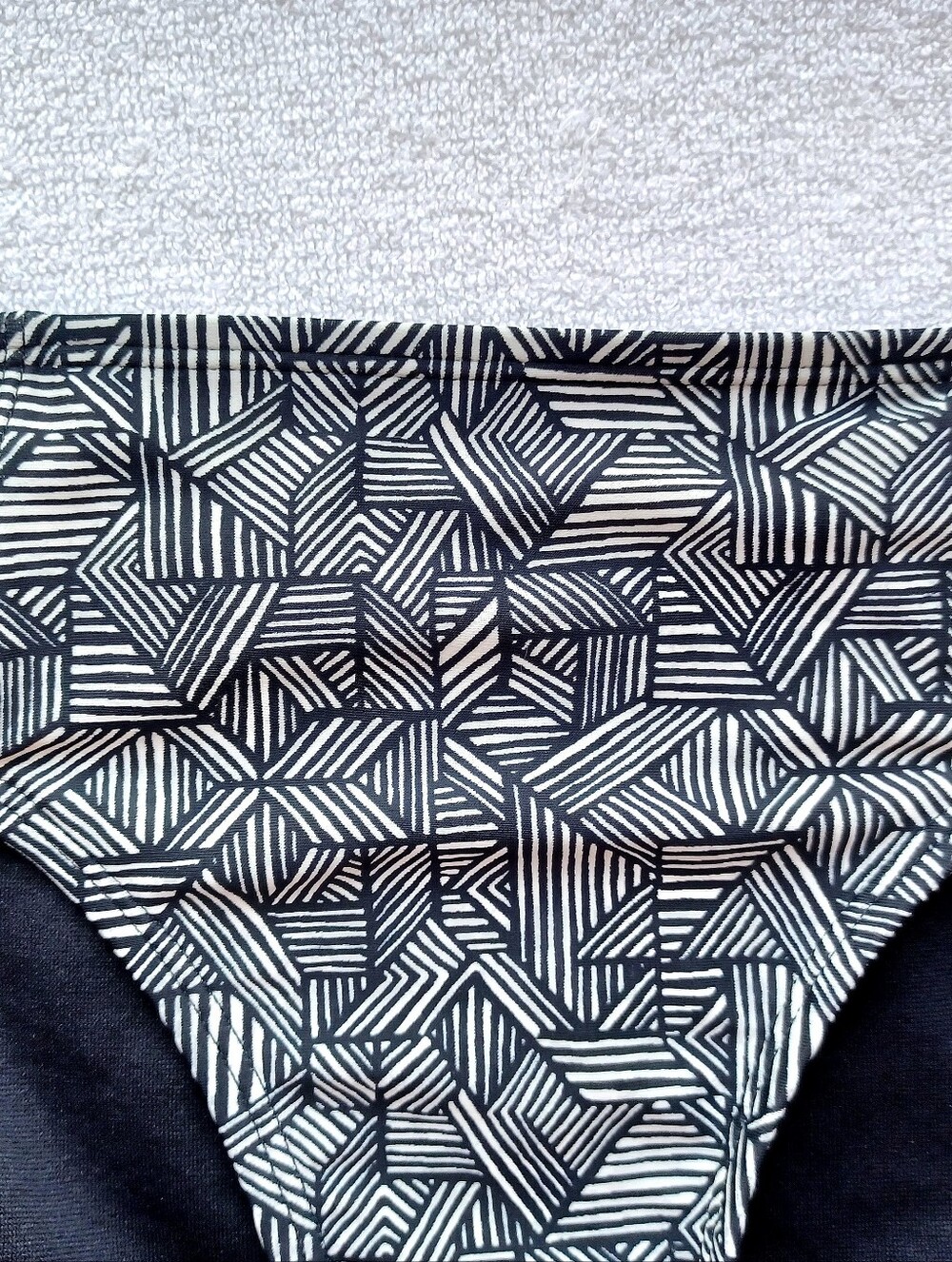 Athleta Black Geometric Strappy Hipster Bikini Bottom, Size S - Picture 7 of 15